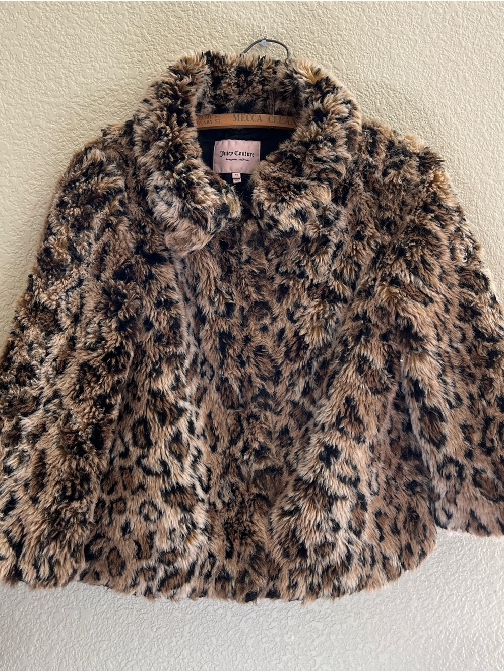 Juicy Couture Leopard Print Faux Fur Cropped Jacket Women’s Size Medium